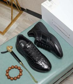Picture of Prada Shoes Men _SKUfw158241526fw